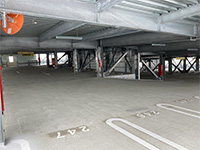 駐車場内部は最大限に駐車台数を確保可能な連続傾床式です。